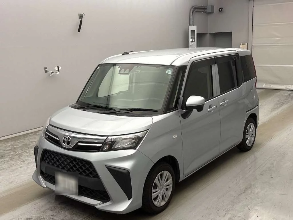 Toyota Roomy M900A 2021
