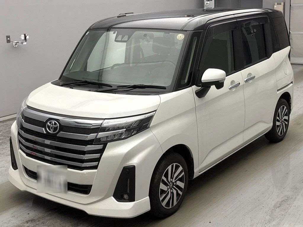 Toyota Roomy M900A 2022