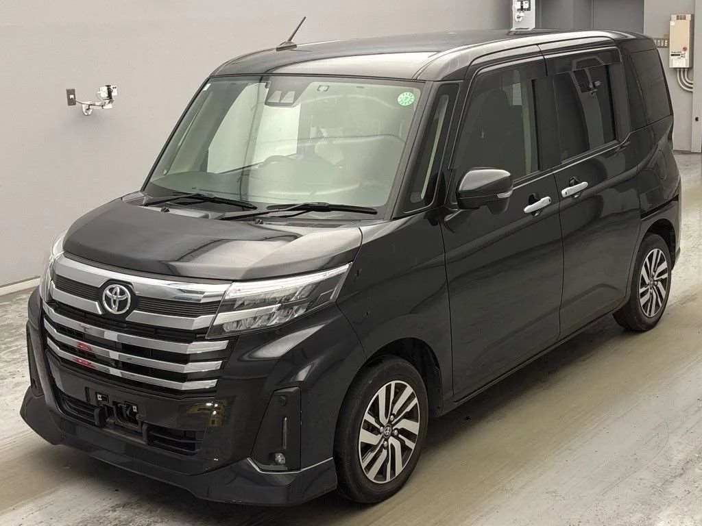 Toyota Roomy M900A 2023