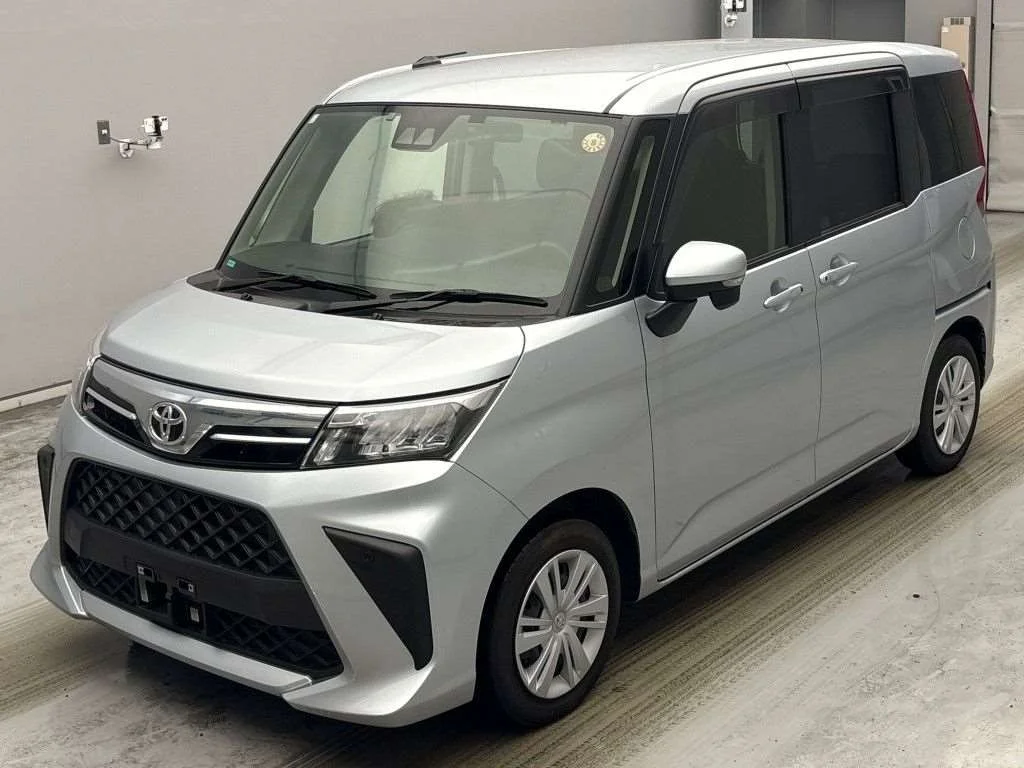 Toyota Roomy M900A 2023