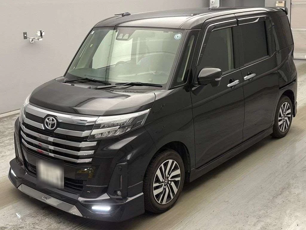 Toyota Roomy M900A 2021