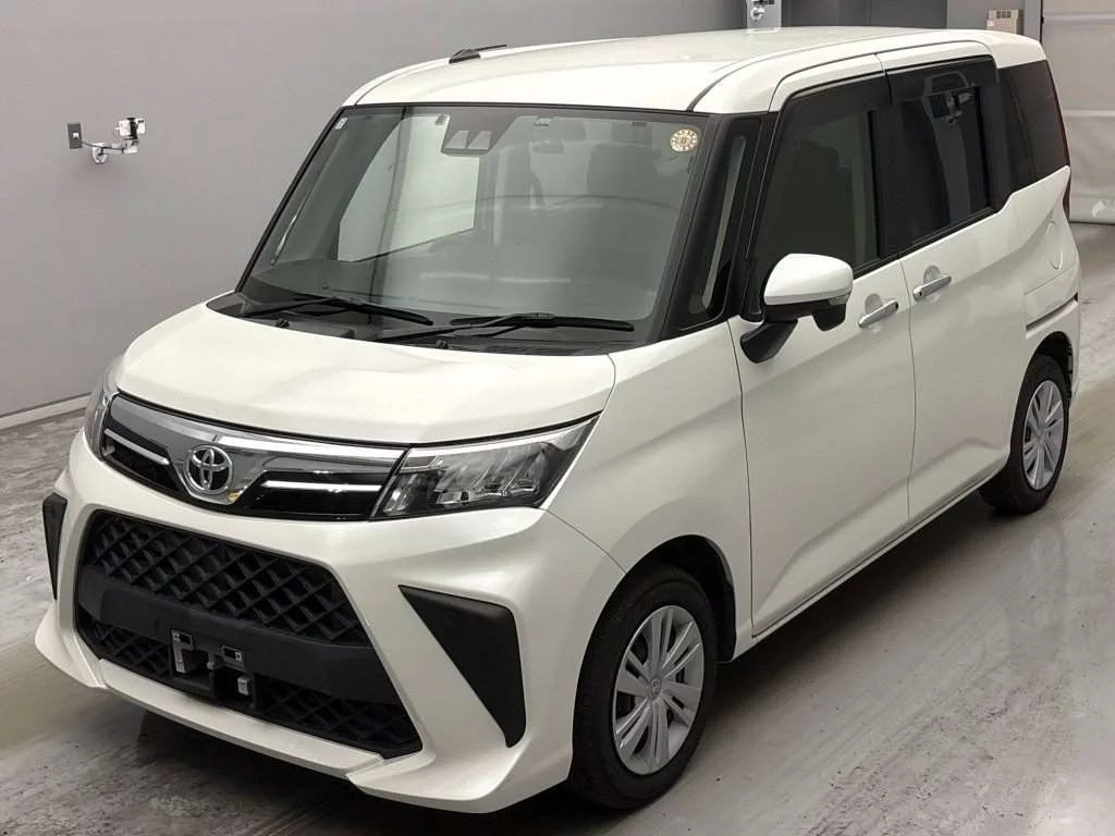 Toyota Roomy M900A 2021