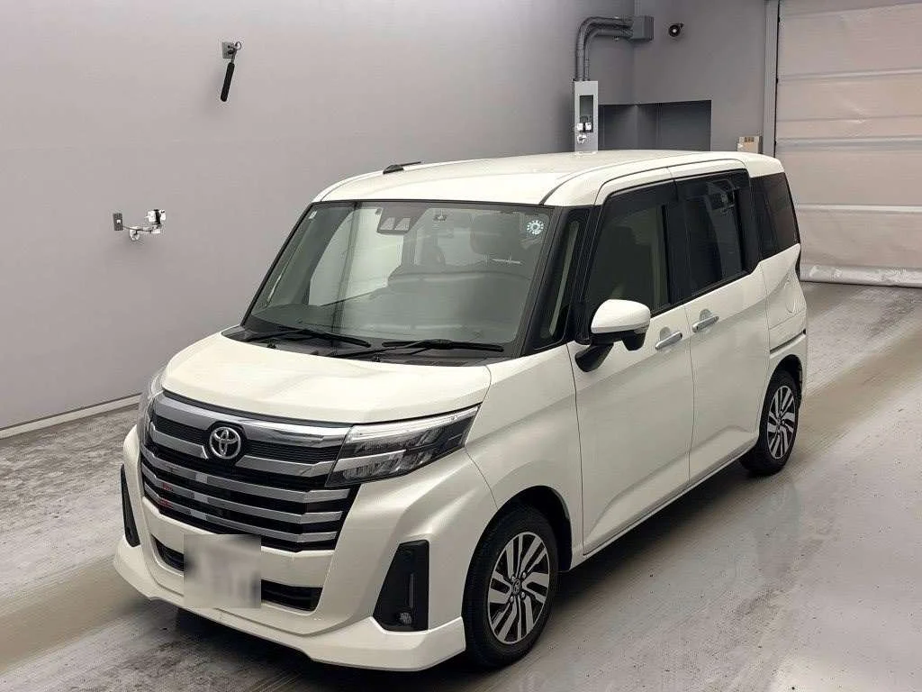 Toyota Roomy M900A 2022