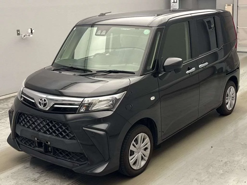 Toyota Roomy M900A 2021