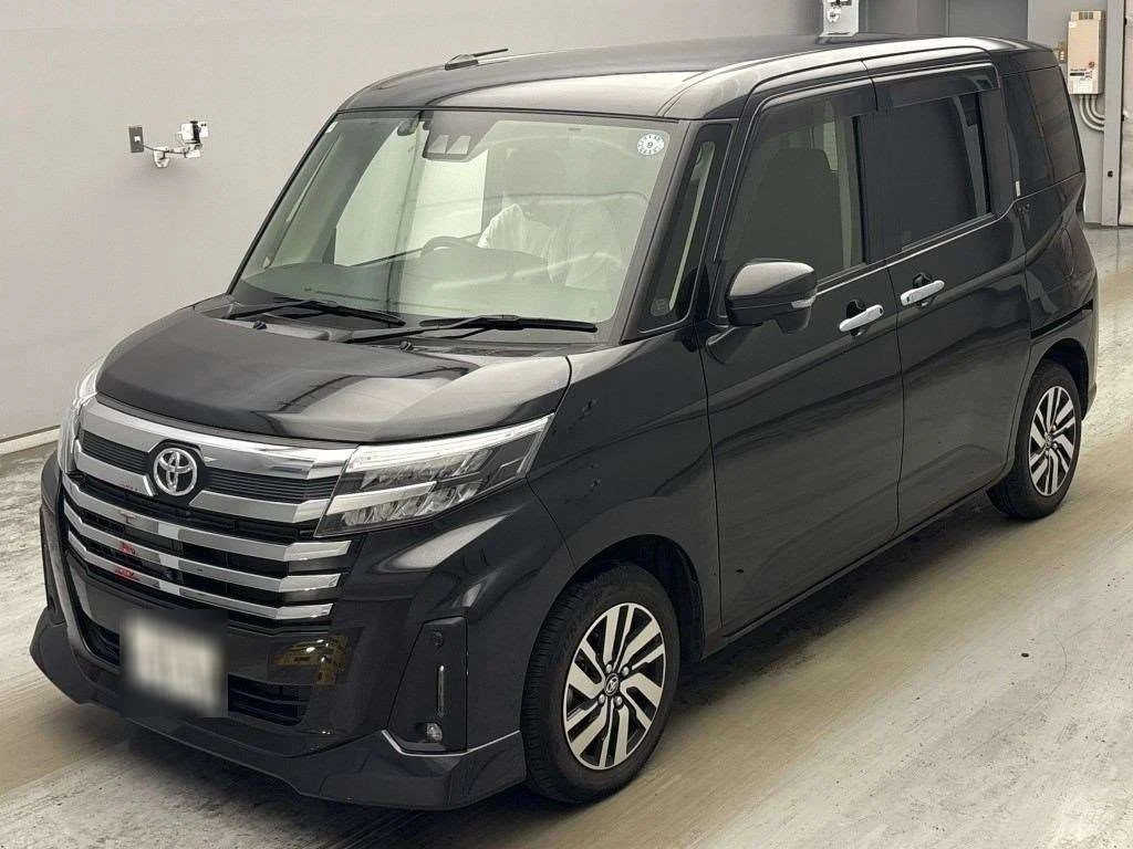 Toyota Roomy M900A 2025
