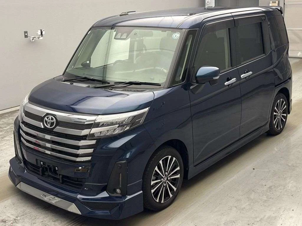 Toyota Roomy M900A 2021