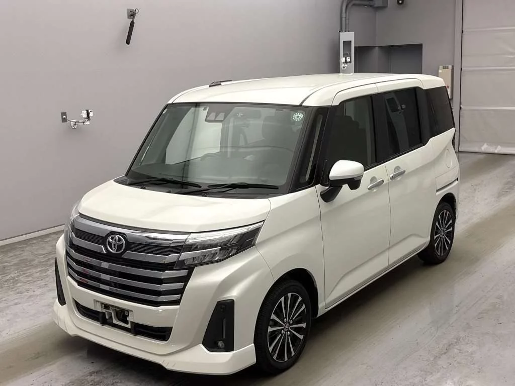 Toyota Roomy M900A 2022