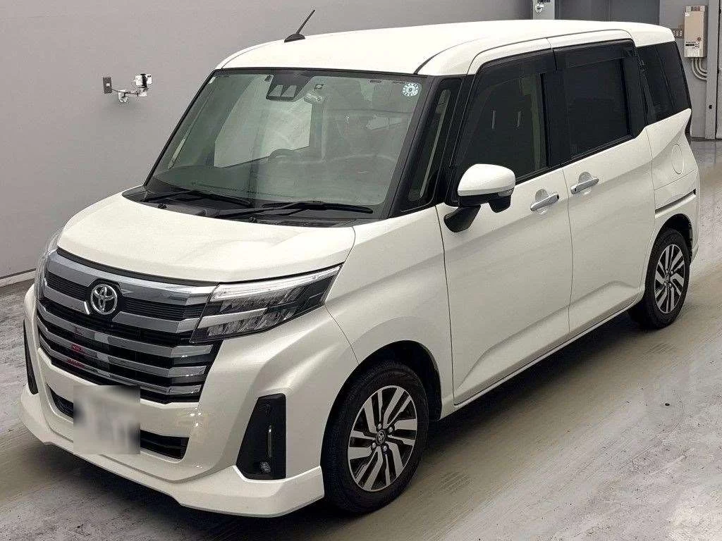 Toyota Roomy M900A 2021