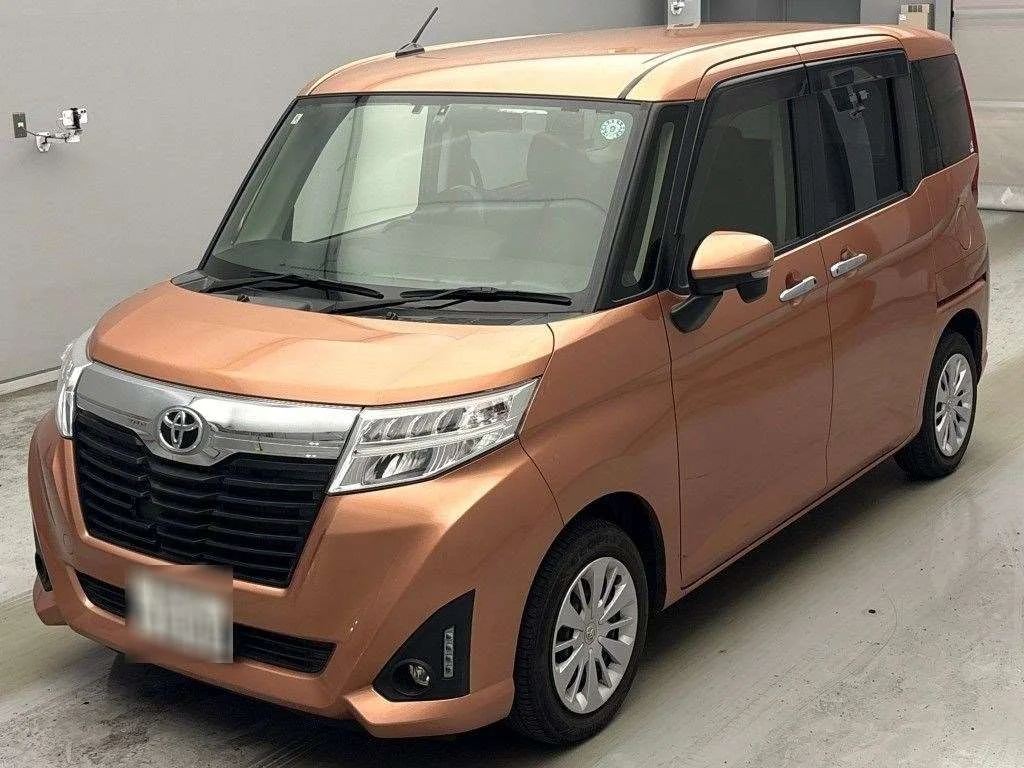 Toyota Roomy M900A 2018