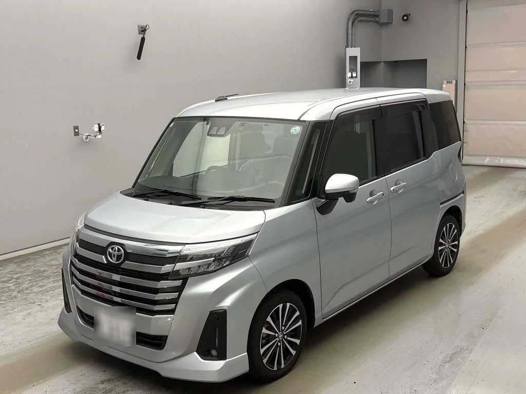 Toyota Roomy M900A 2025