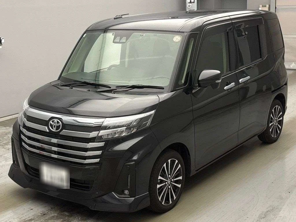 Toyota Roomy M900A 2025