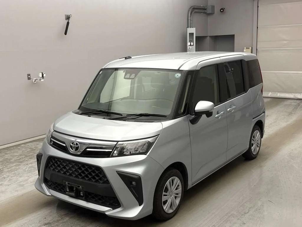 Toyota Roomy M910A 2022