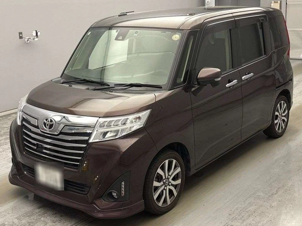 Toyota Roomy M900A 2018