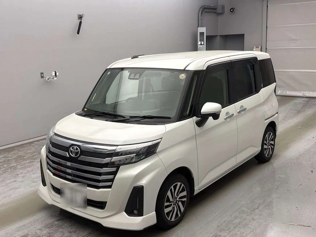 Toyota Roomy M900A 2023