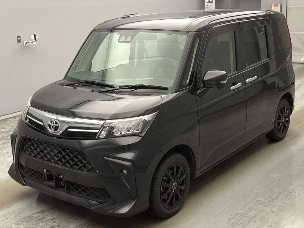 Toyota Roomy M910A 2021