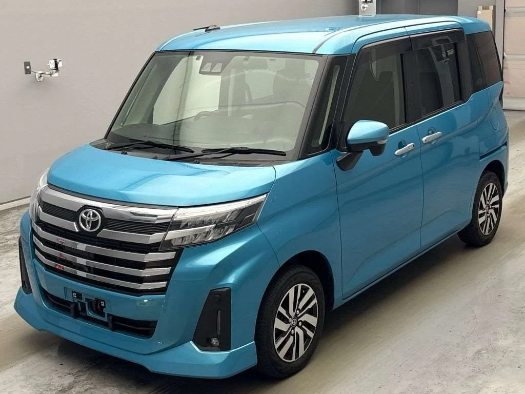 Toyota Roomy M900A 2021