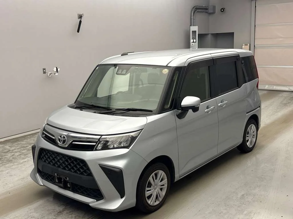Toyota Roomy M900A 2021