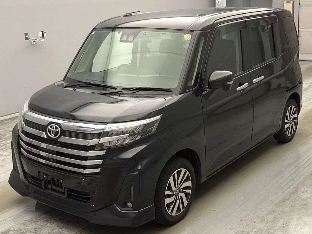 Toyota Roomy M900A 2021