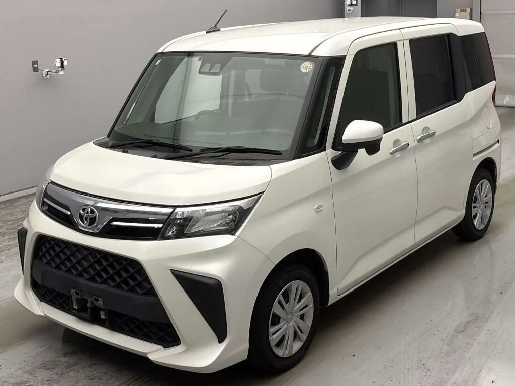 Toyota Roomy M900A 2021