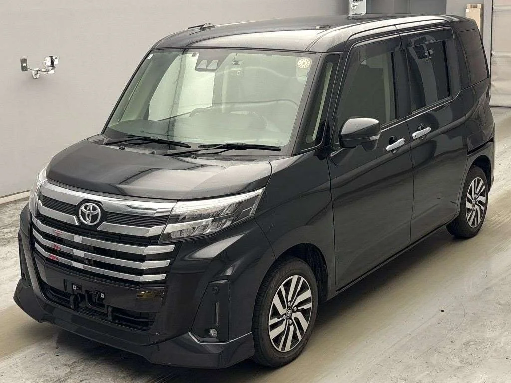 Toyota Roomy M900A 2023