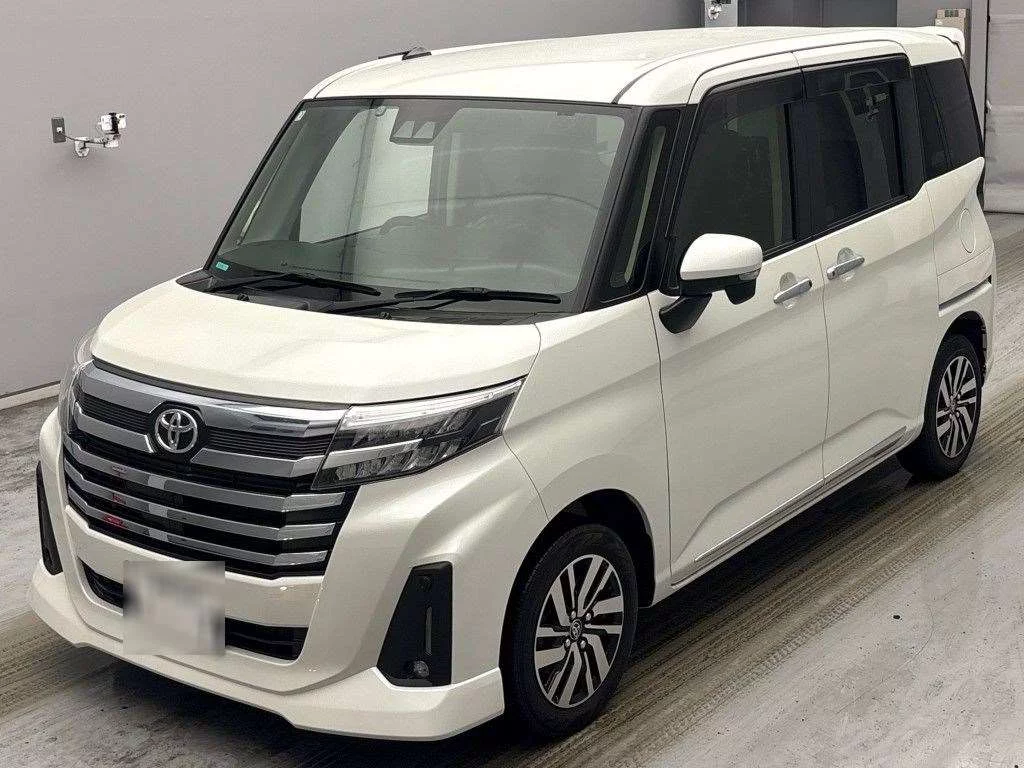 Toyota Roomy M900A 2021