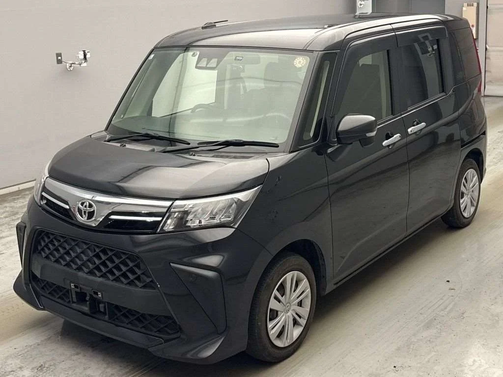 Toyota Roomy M900A 2023