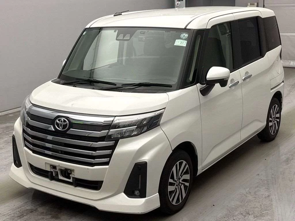 Toyota Roomy M900A 2021