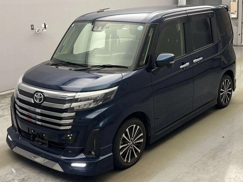 Toyota Roomy M900A 2022