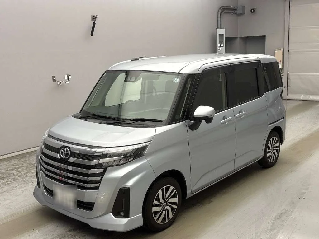Toyota Roomy M910A 2022