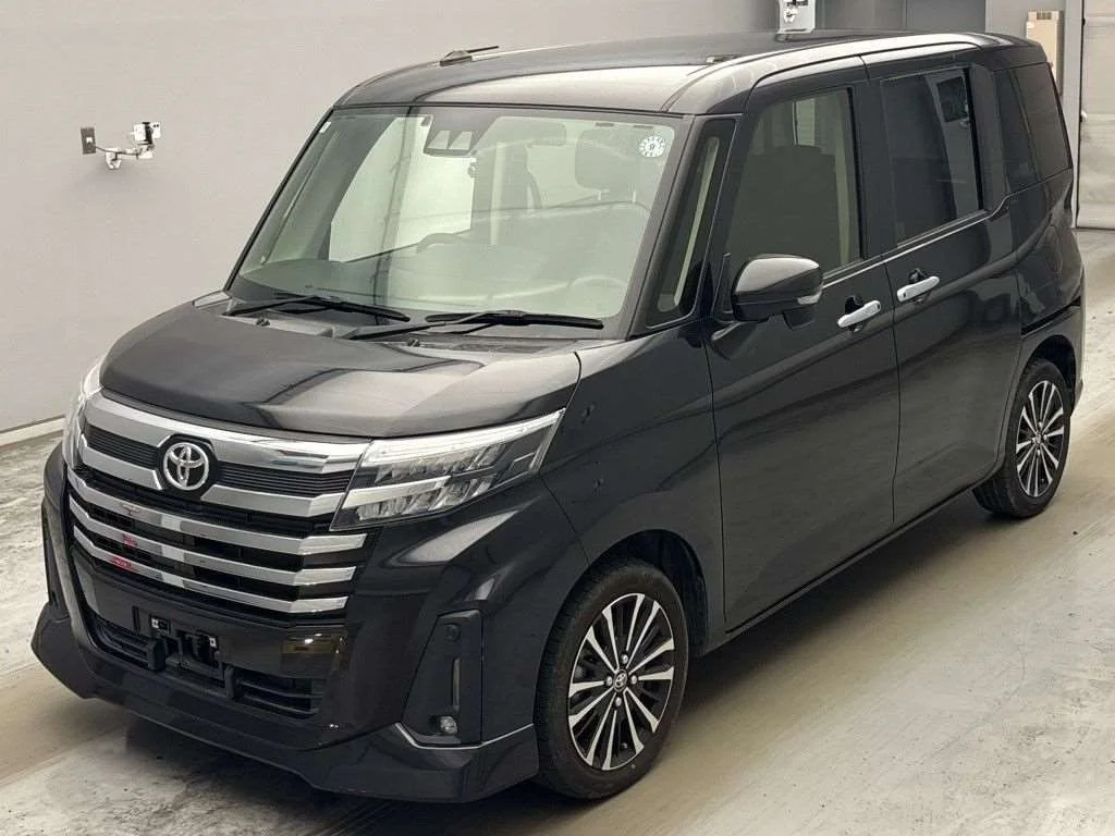 Toyota Roomy M900A 2022
