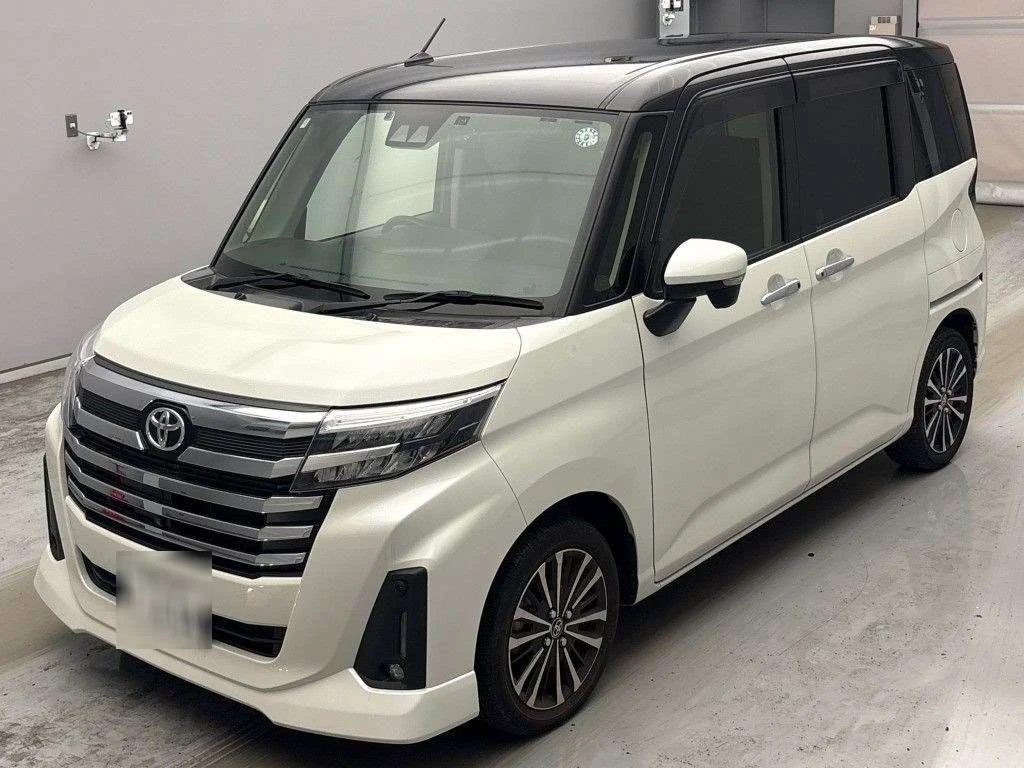 Toyota Roomy M900A 2022