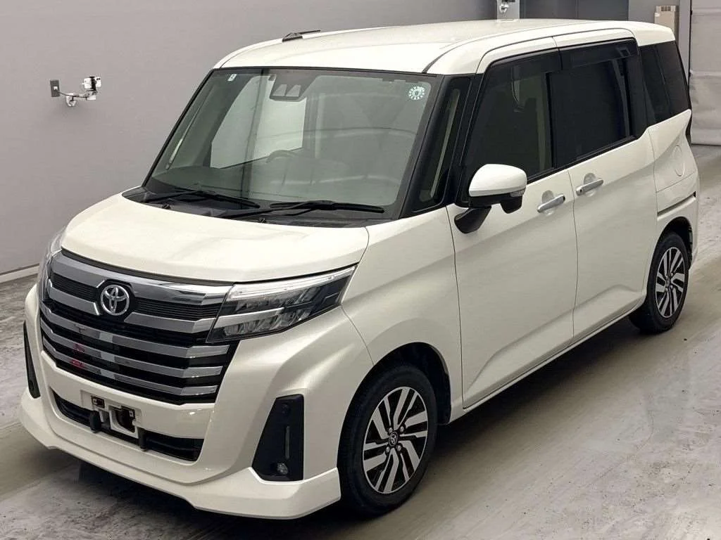 Toyota Roomy M900A 2022