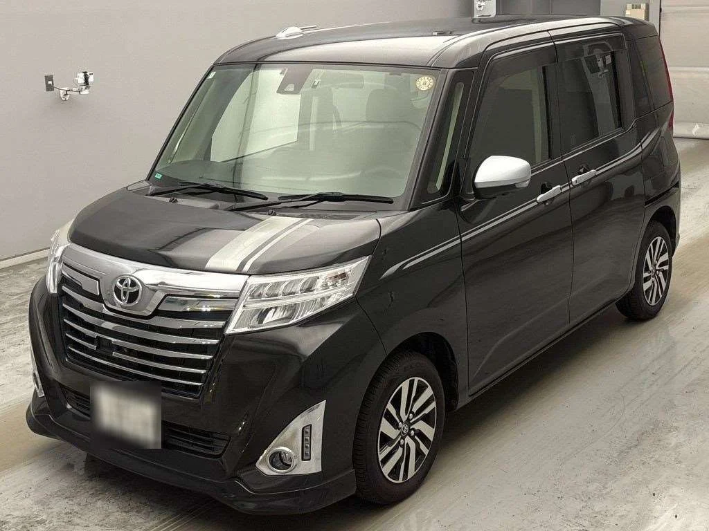 Toyota Roomy M900A 2018