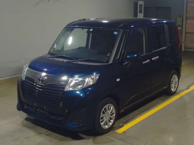 12637 Toyota Roomy M900A 2018 г. (TAA Yokohama)