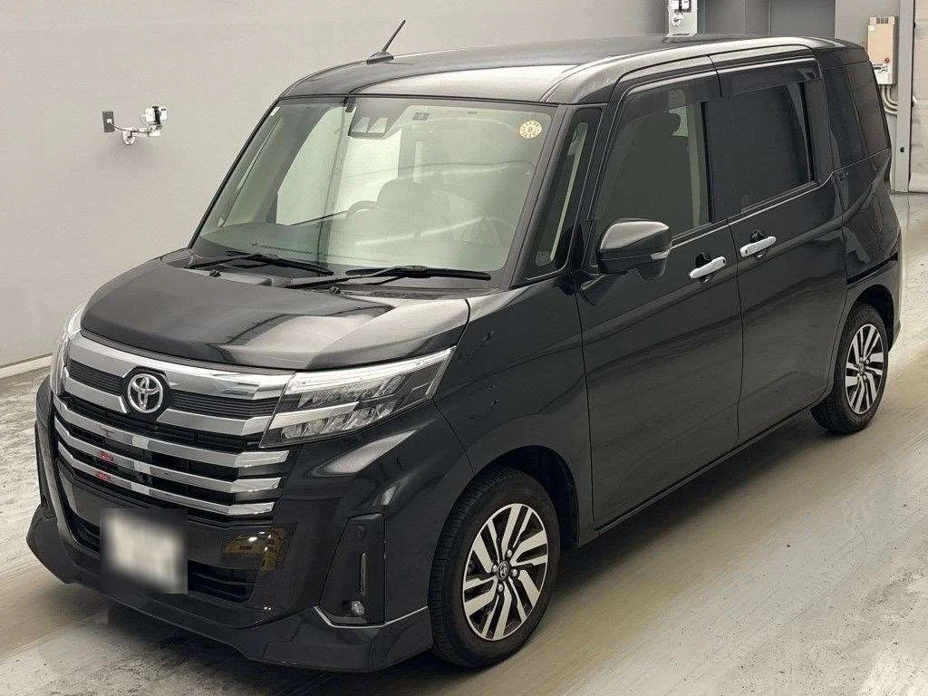 Toyota Roomy M900A 2025