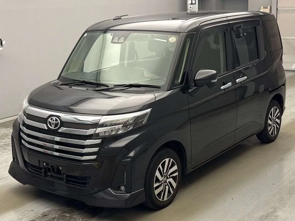 Toyota Roomy M900A 2023