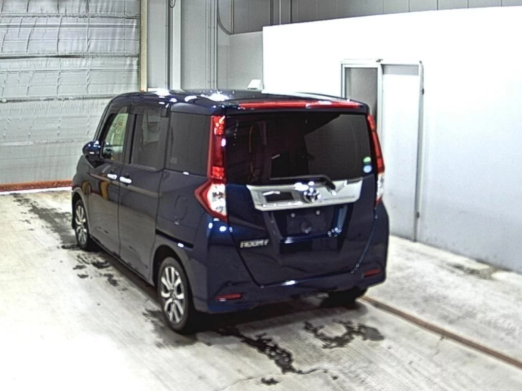 Toyota Roomy M900A 2019