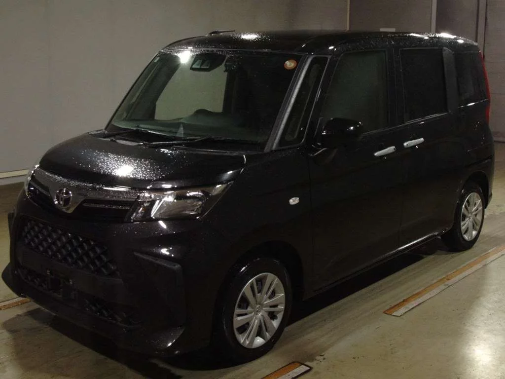 Toyota Roomy M900A 2022