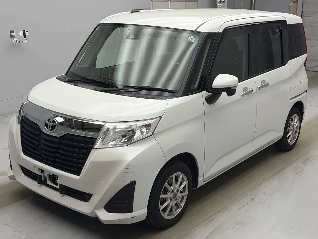 Toyota Roomy M900A 2018