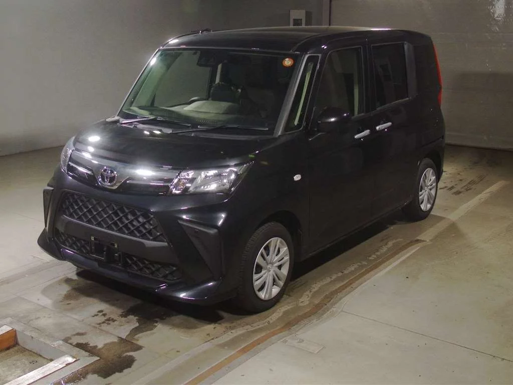 Toyota Roomy M900A 2025