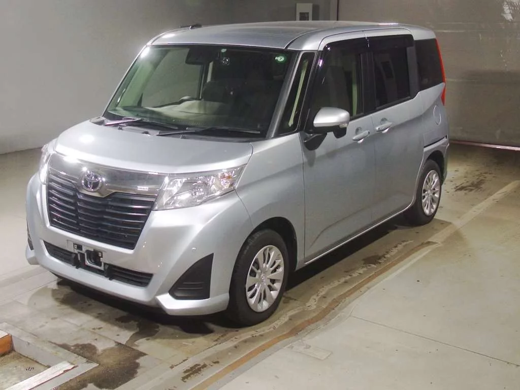 Toyota Roomy M900A 2019