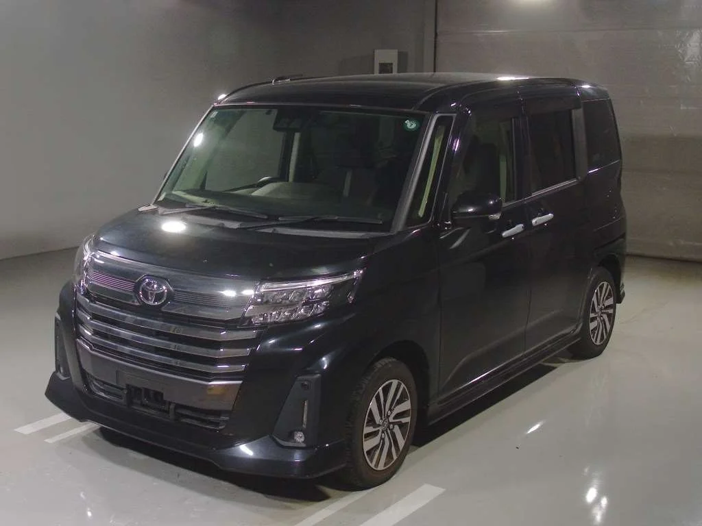 Toyota Roomy M900A 2021