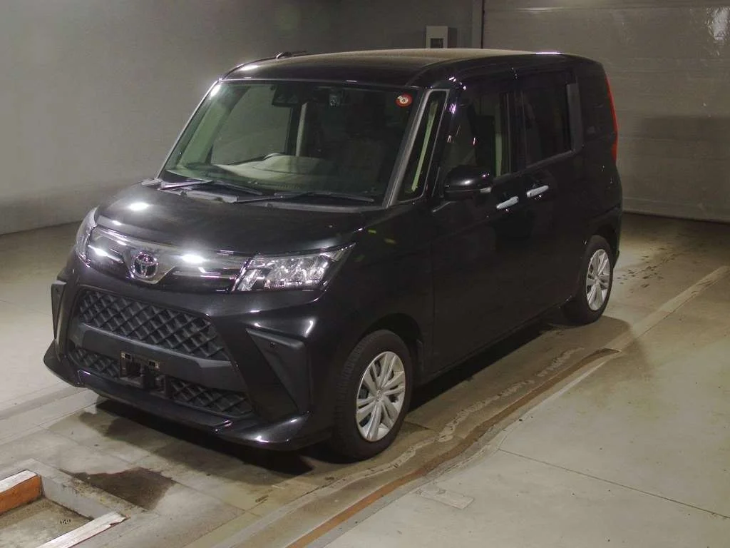 Toyota Roomy M900A 2022
