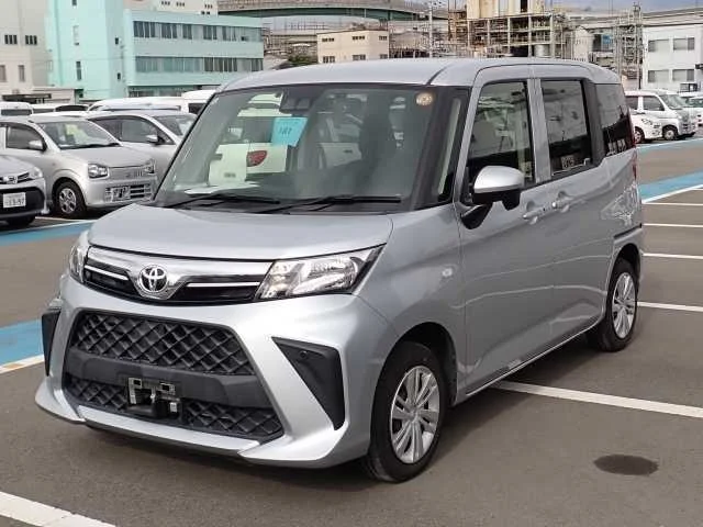 Toyota Roomy M900A 2021