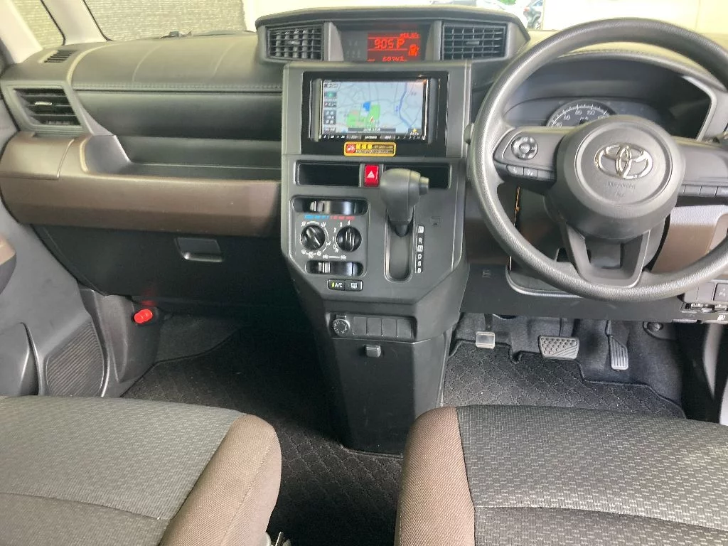 Toyota Roomy M900A 2022