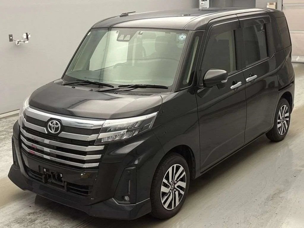 Toyota Roomy M900A 2022