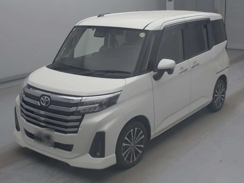 Toyota Roomy M900A 2024