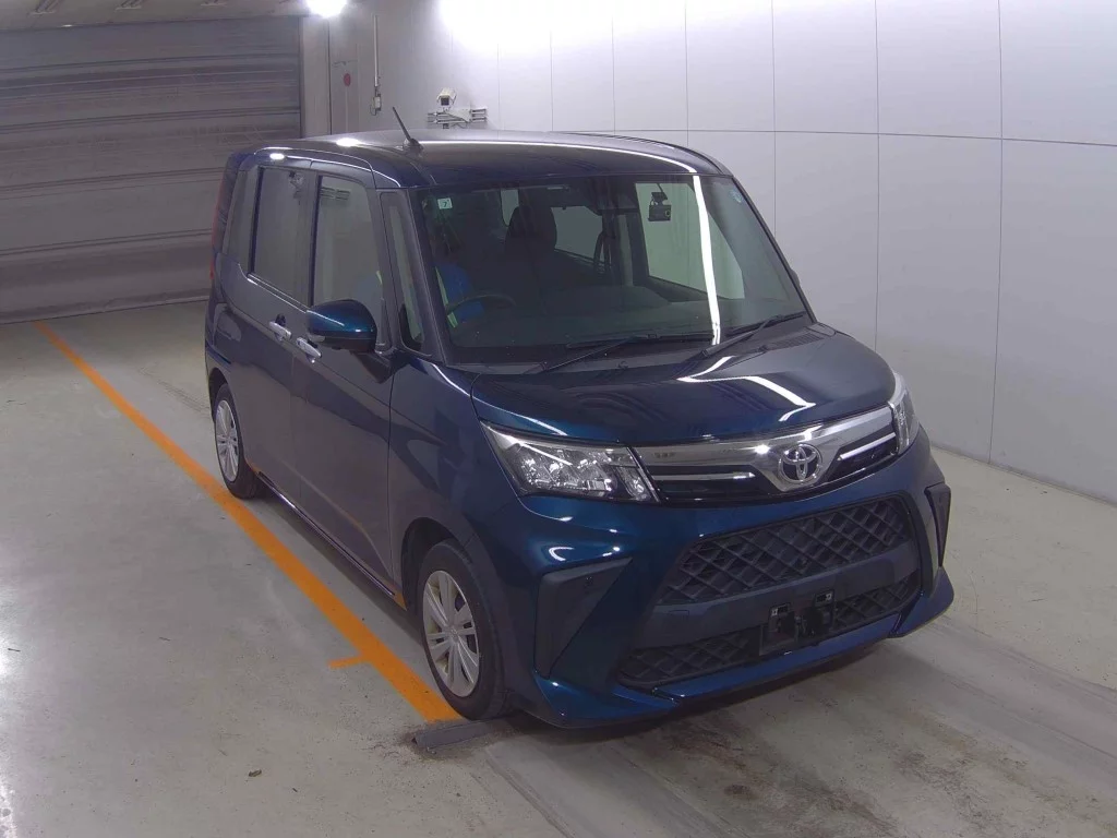 Toyota Roomy M900A 2021