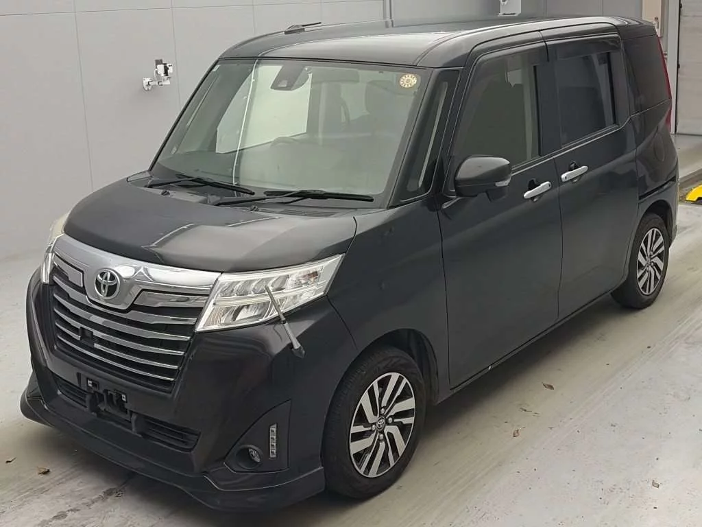 Toyota Roomy M900A 2018
