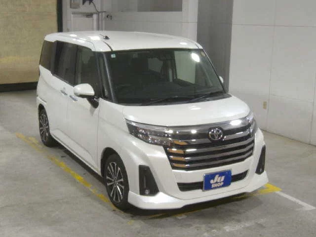 Toyota Roomy M900A 2025